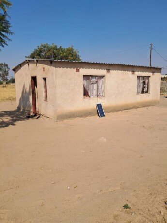 1200m2-residential-stand-with-a-4-roomed-cottage-for-sale-in-luveve-4-bulawayo-big-2